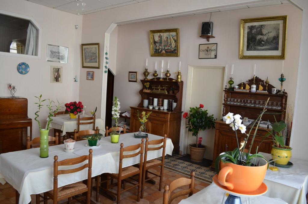 פוראס Hotel De L'Arrivee מראה חיצוני תמונה