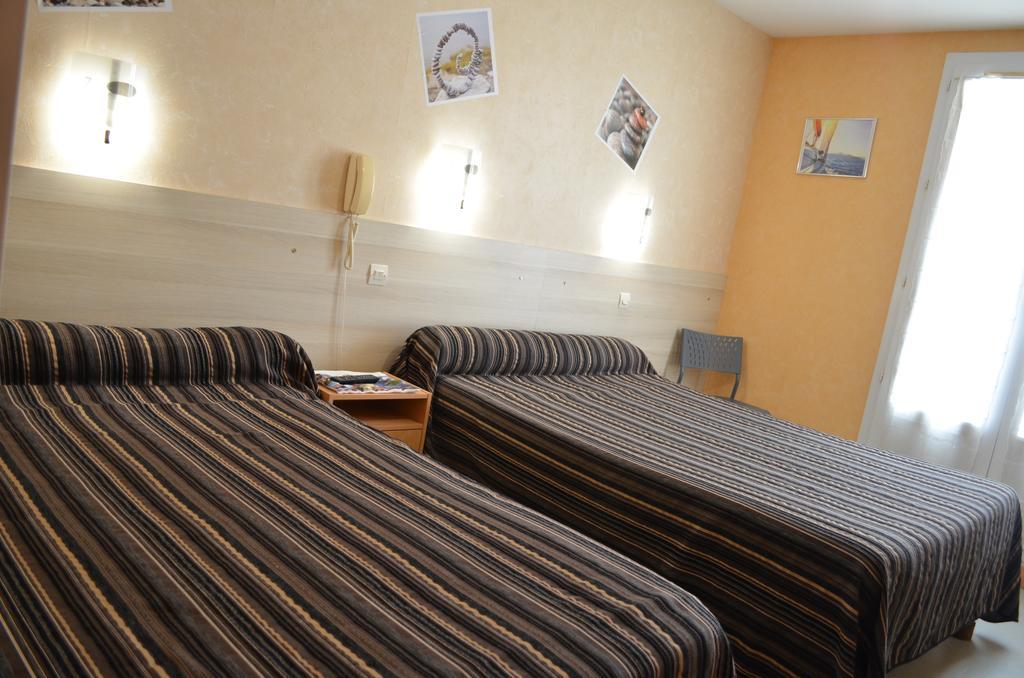 פוראס Hotel De L'Arrivee מראה חיצוני תמונה